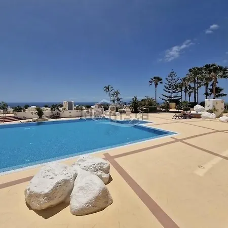 Ocean View Family Tenerife شقة